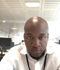 Rencontre Homme : Ted, 41 ans à France  Asnières sur seine